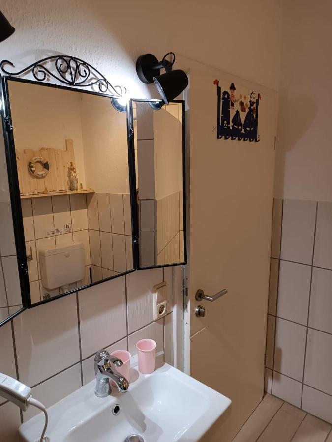 Ferien Wohnung -Leuchtturm Oldenswort Buitenkant foto